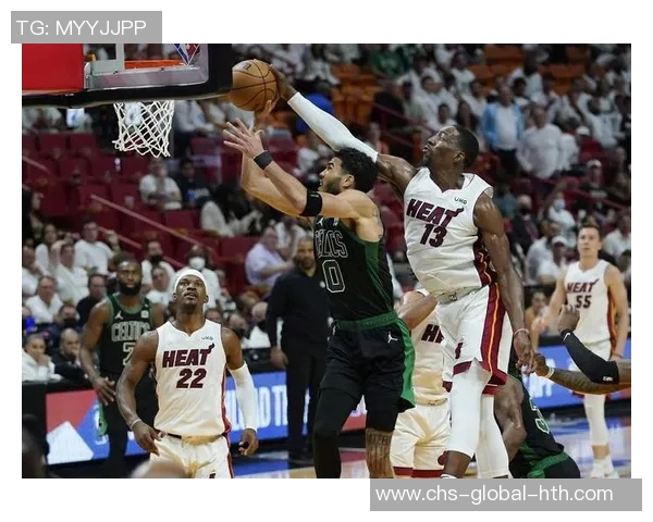 凯尔特人对决热火激战正酣NBA季后赛精彩瞬间回顾与分析